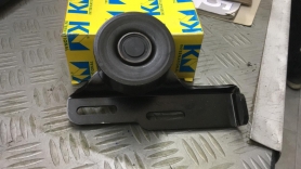 CUSCINETTO TENDICINGHIA AUSILIARE RENAULT DISPONIBILE KM