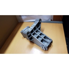 5717 - STAFFA SUPPORTO MOTORE FIAT BRAVO - BRAVA CASSA 159/A