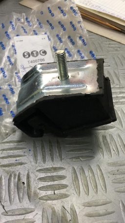 SUPPORTO MOTORE SINISTRO RENAULT DISPONIBILE STC