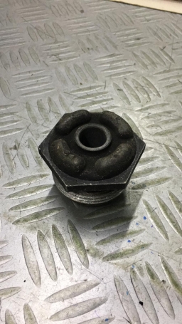 SUPPORTO AMMORTIZZATORE POSTERIORE DESTRO E SINISTRO FIAT FIORINO DISPONIBILE BIRTH