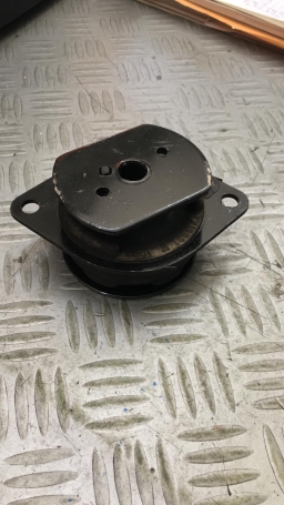 SUPPORTO MOTORE FIAT INNOCENTI DISPONIBILE BIRTH 