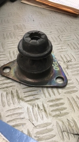 SUPPORTO MOTORE FIAT PUNTO DISPONIBILE BIRTH 