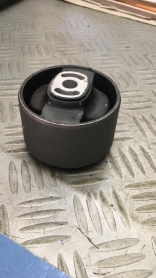 SUPPORTO MOTORE FIAT LANCIA CITROEN PEUGEOT (1 PEZZO) DISPONIBILE BIRTH (1 PEZZO) DISPONIBILE UNIGOM 