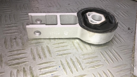 SUPPORTO MOTORE FIAT BRAVO DISPONIBILE BIRTH 