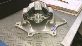 SUPPORTO MOTORE FIAT LANCIA (2 PEZZI) DISP. BIRTH (1 PEZZO) DISPO. UNIGOM