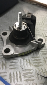 SUPPORTO MOTORE RENAULT DISPONIBILE BIRTH 