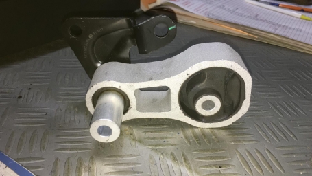 SUPPORTO MOTORE FORD MAZDA DISPONIBILE BIRTH